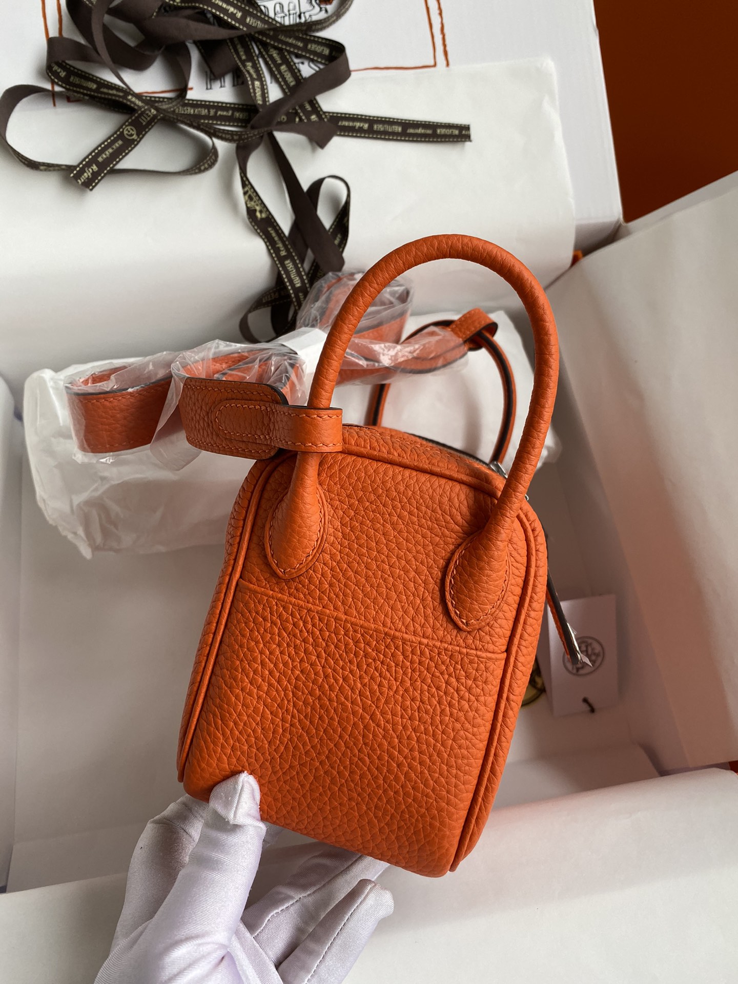 Hermes Mini Lindy 19cm Handbag Shoulder Bag In Orange Clemence Leather